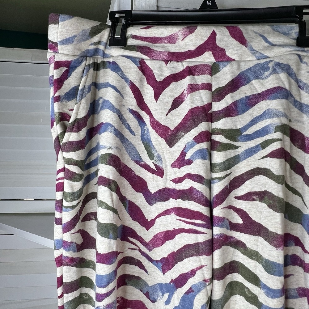 Secret Treasures Zebra Stripe Cropped Lounge Pants 2X 18W-20W Multicolor Knit